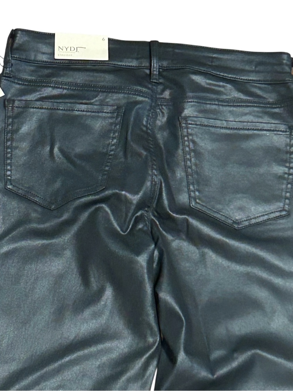 New NYDJ Marilyn Straight Black Coated Jeans Size 6 LiftxTuck - Picture 3 of 6